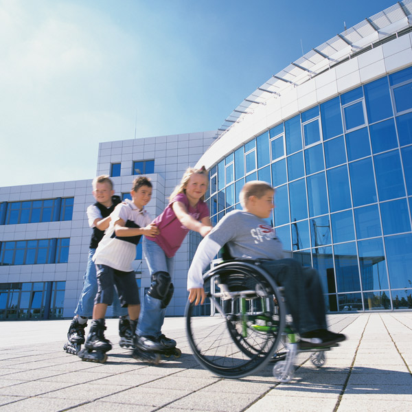 BRAVoracer Kinder Handrollstühle Reha Service