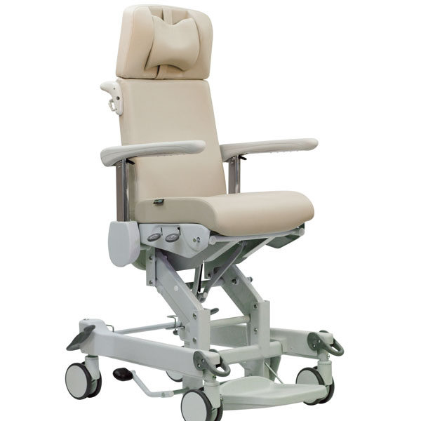 Maxi Sincro Krankenhaus Rollstuhl