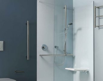 Duschambiente in Prestigio + Edelstahl Hochglanz poliert Duschambiente in Prestigio + Edelstahl Hochglanz poliert